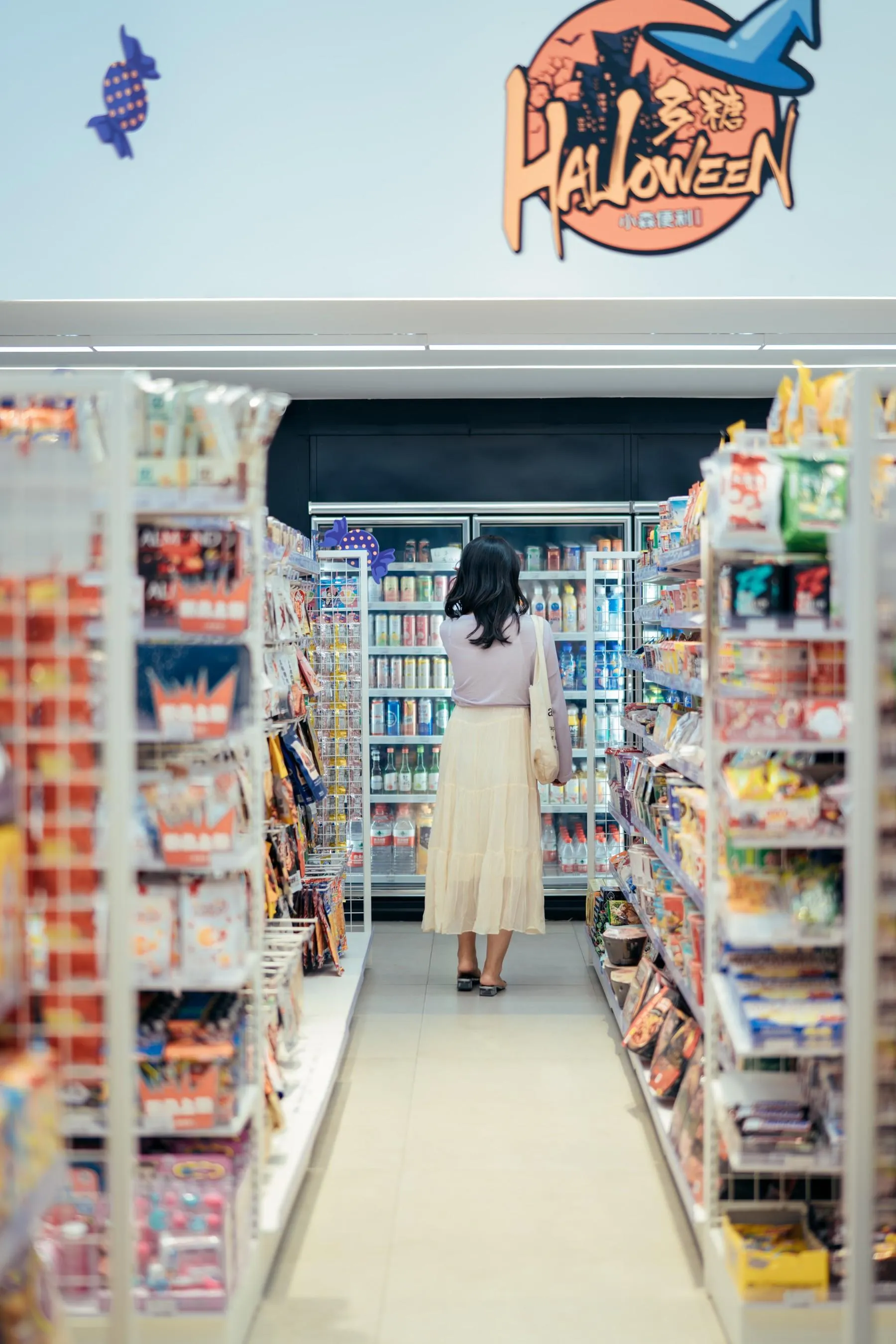 [YITUYU艺图语]2022.01.26 一大堆零食，便利店里的小满足 喵喵喵是锦儿呀 [26P]插图8